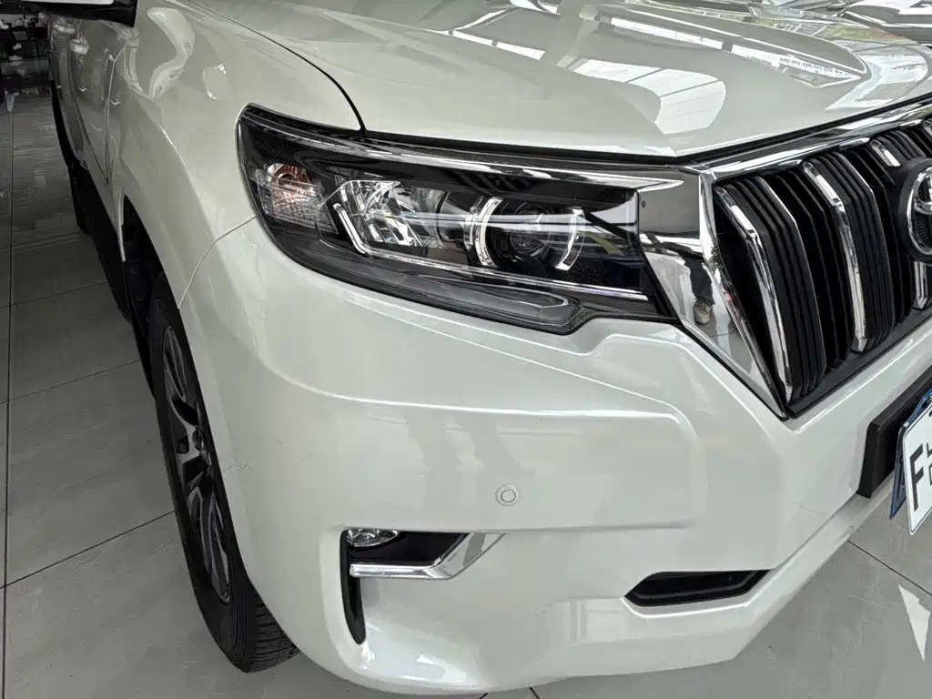 Toyota Prado (Import) — фото 4