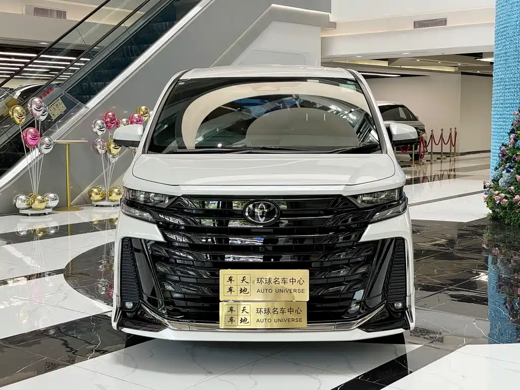 Toyota Vellfire — фото 2