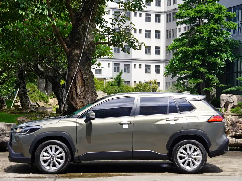 Toyota Corolla Cross — фото 4