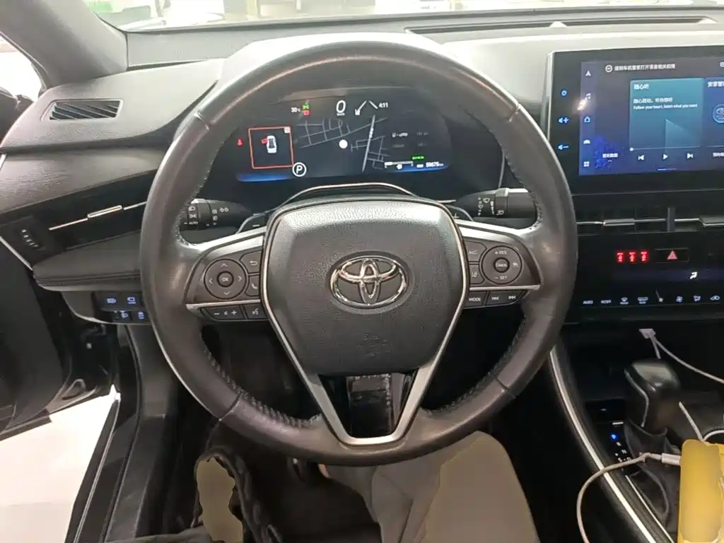 Toyota Avalon — фото 11