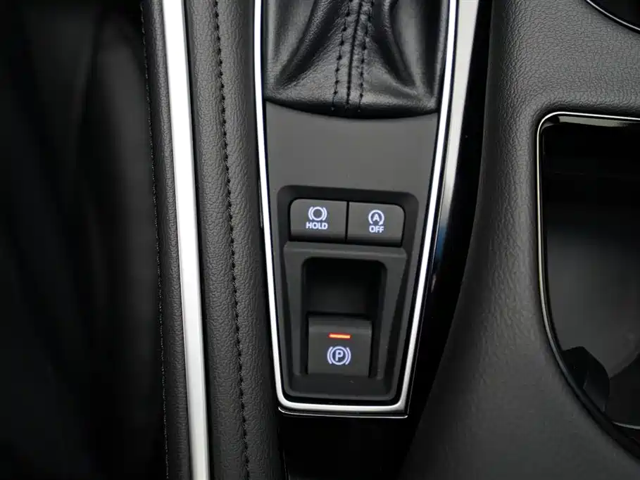 Toyota Avalon — фото 11