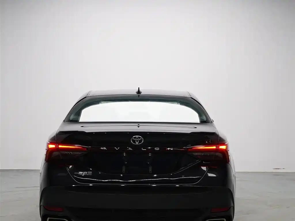 Toyota Avalon — фото 17
