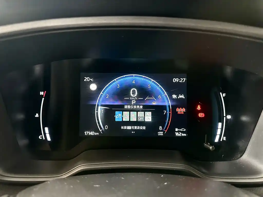 Toyota Corolla Cross — фото 4