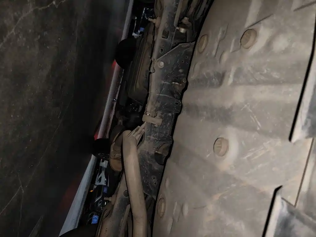 Toyota RAV4 — фото 25