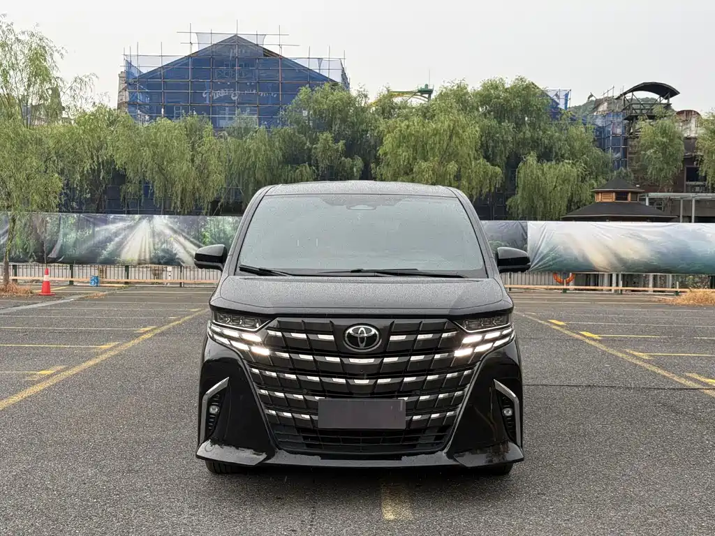 Toyota Vellfire — фото 5