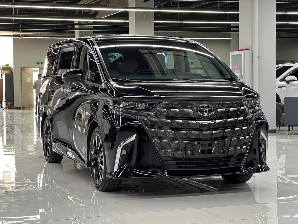 Toyota Alphard — фото 3