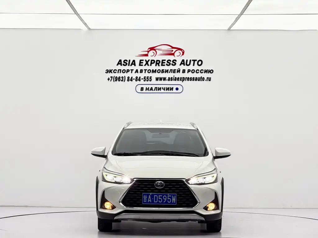 Toyota Yaris L — фото 2