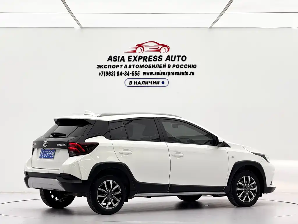 Toyota Yaris L — фото 4