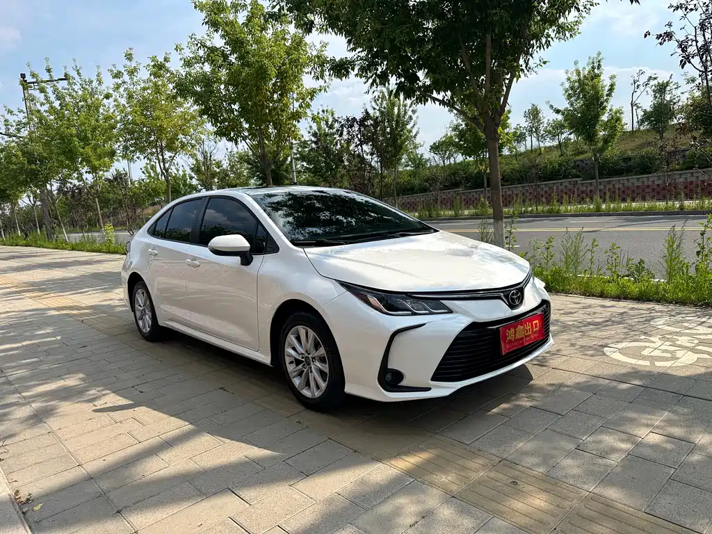 Toyota Corolla — фото 3