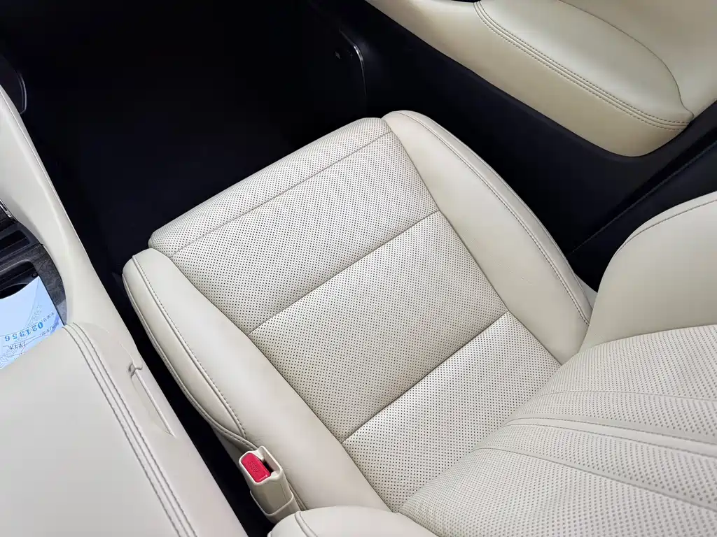 Toyota Alphard — фото 15