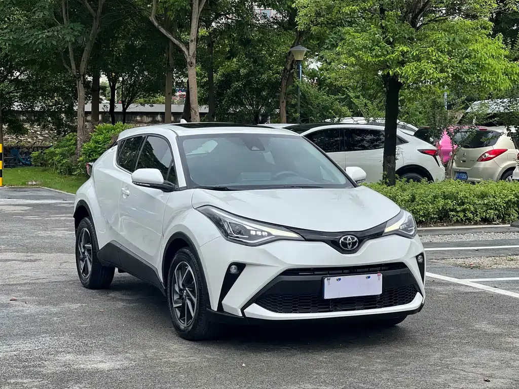 Toyota C-HR — фото 3