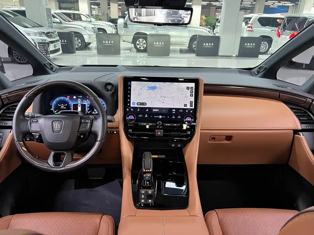 Toyota Vellfire — фото 15