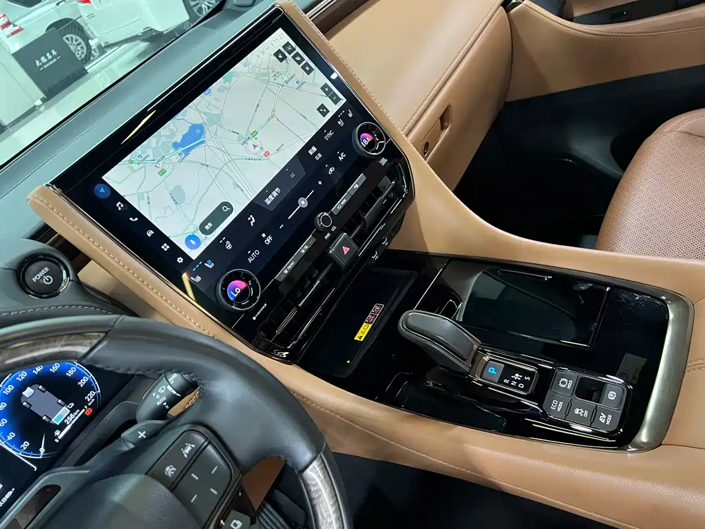 Toyota Vellfire — фото 22