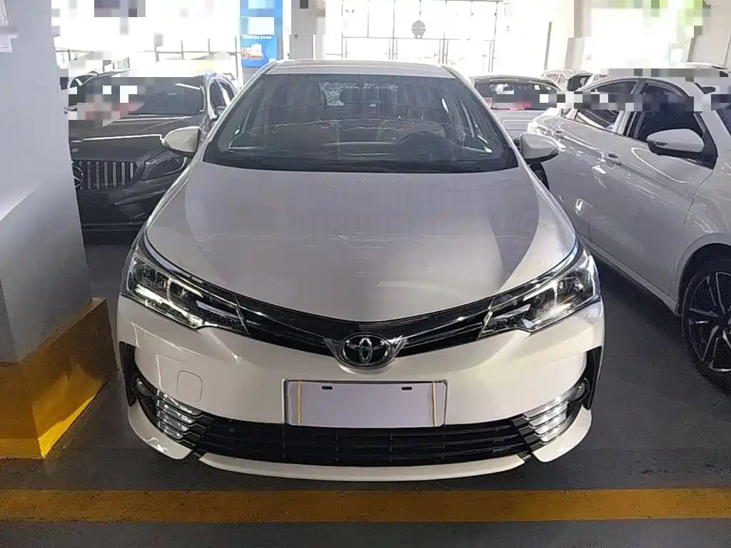 Toyota Corolla — фото 3