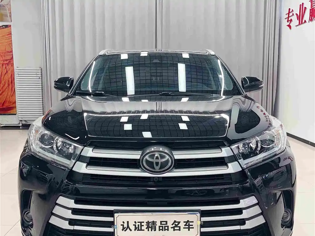 Toyota Highlander — фото 3