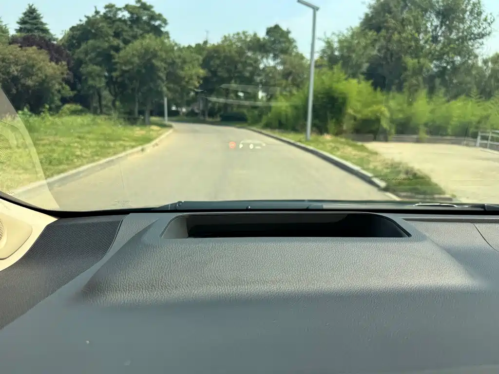 Toyota Vellfire — фото 9
