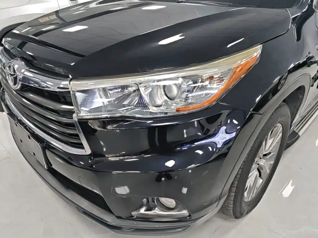 Toyota Highlander — фото 24