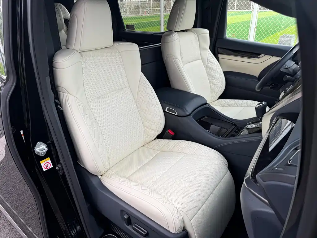 Toyota Vellfire — фото 16