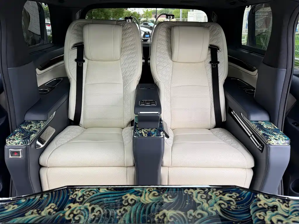 Toyota Vellfire — фото 28
