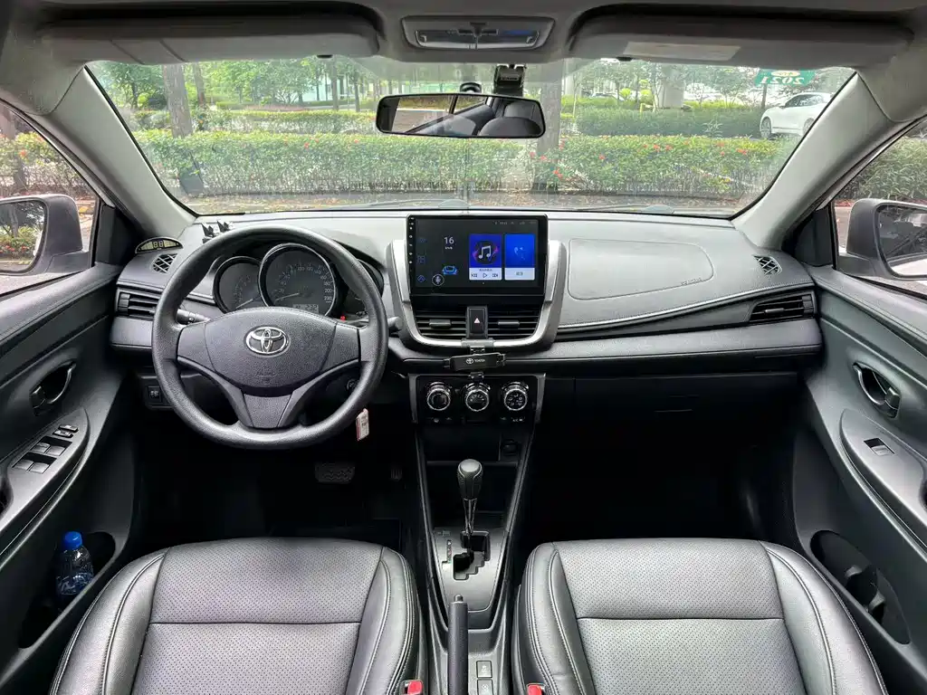 Toyota Vios — фото 8