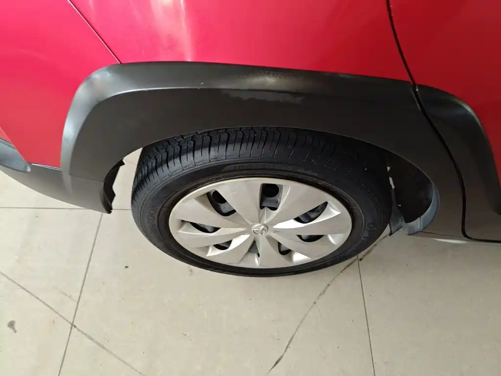 Toyota Yaris L — фото 21