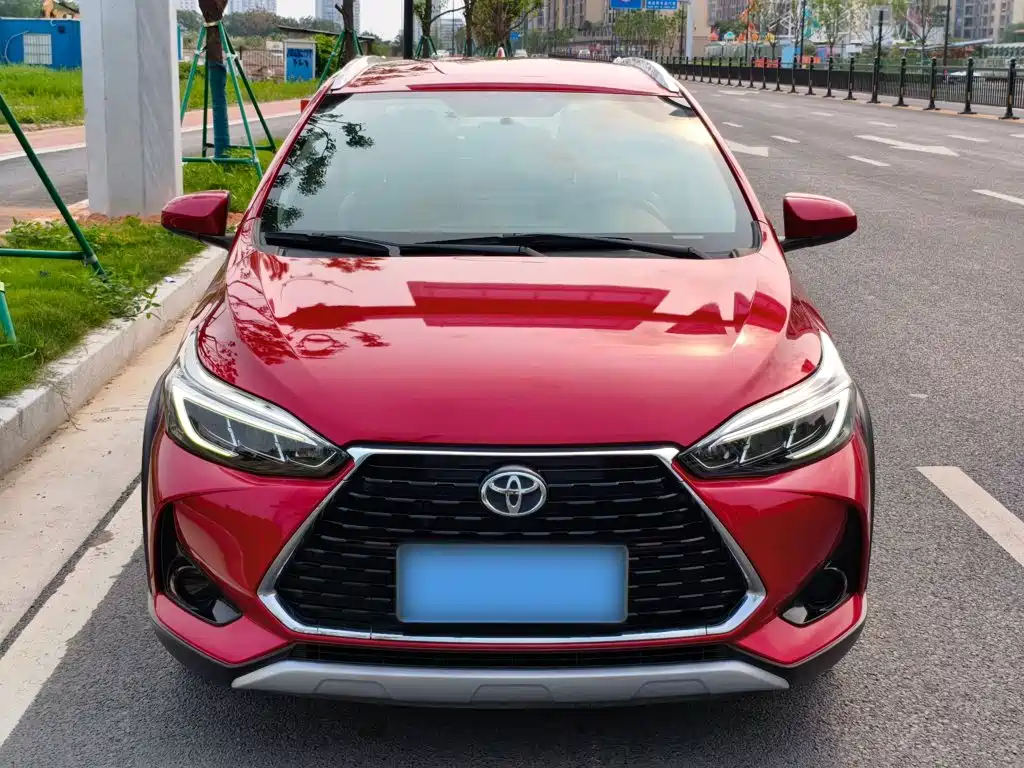Toyota Yaris L — фото 22