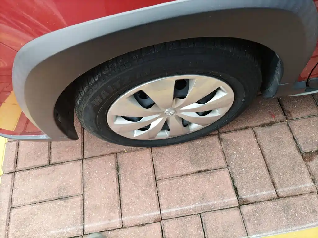 Toyota Yaris L — фото 23
