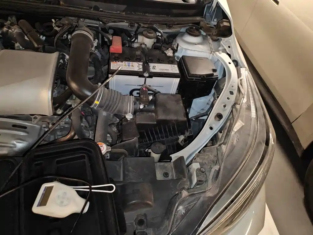Toyota Yaris L — фото 22