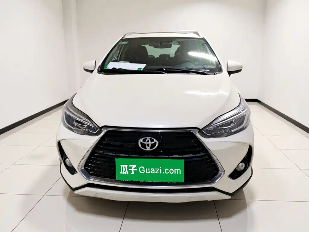 Toyota Yaris L — фото 24