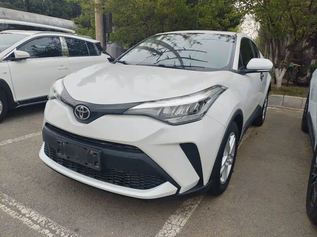 Toyota C-HR — фото 2