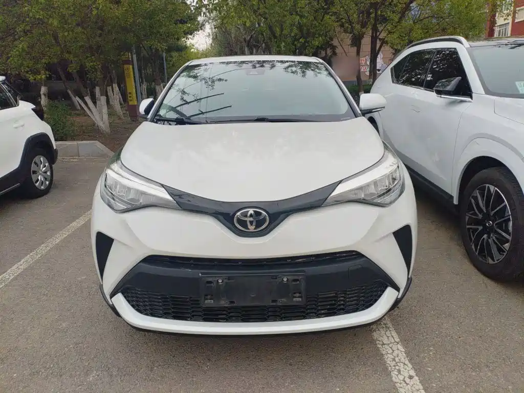 Toyota C-HR — фото 7