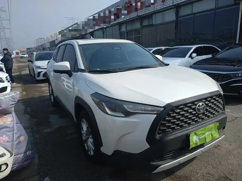 Toyota Corolla Cross — фото 4