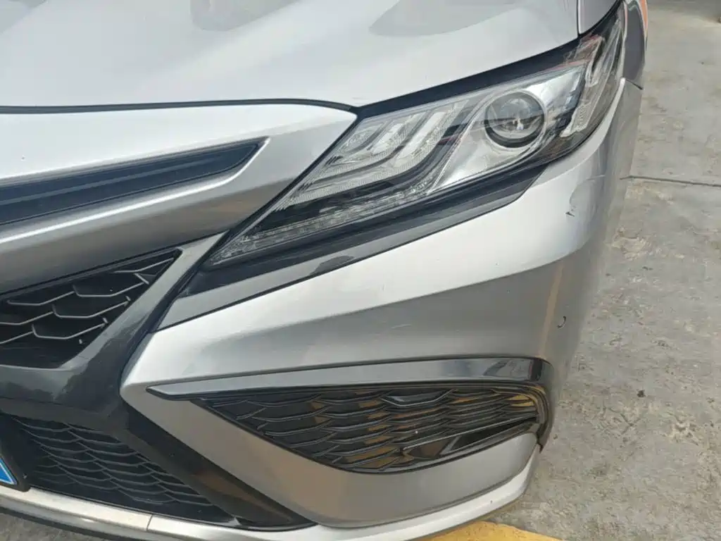 Toyota Camry — фото 24