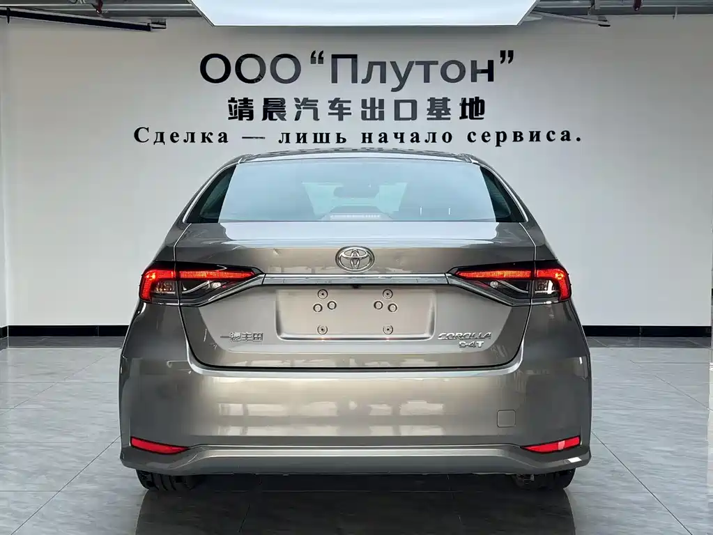 Toyota Corolla — фото 4