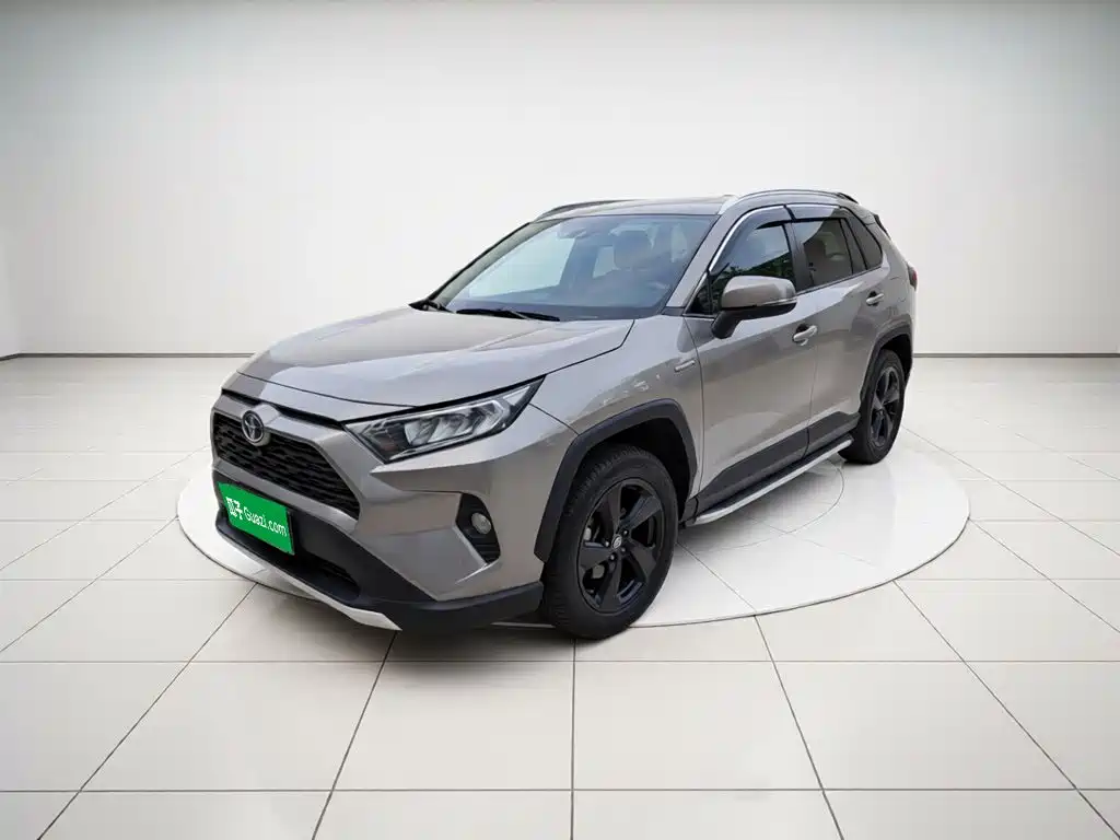 Toyota RAV4 — фото 2