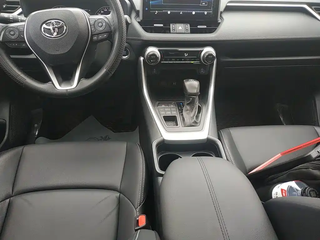 Toyota Wildlander — фото 10