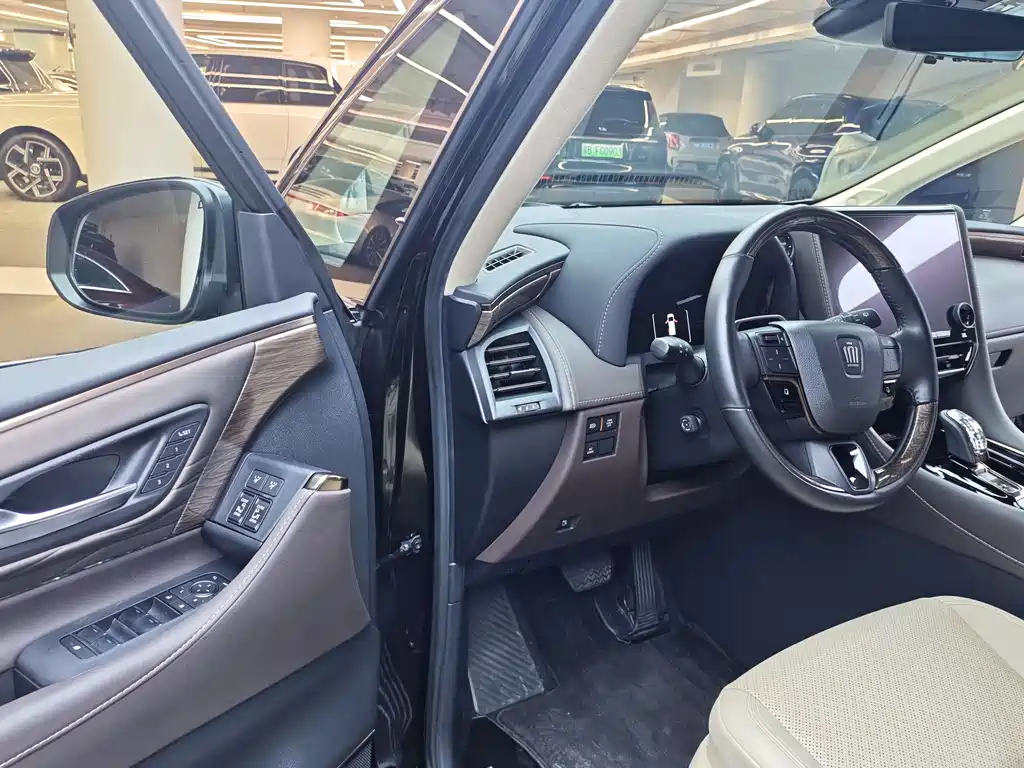 Toyota Vellfire — фото 15