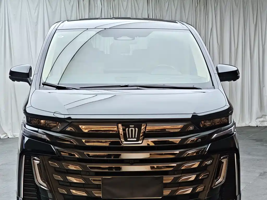 Toyota Vellfire — фото 3