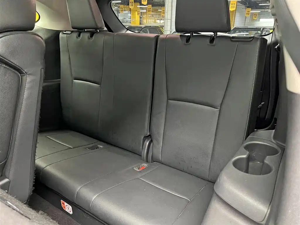 Toyota Highlander — фото 19