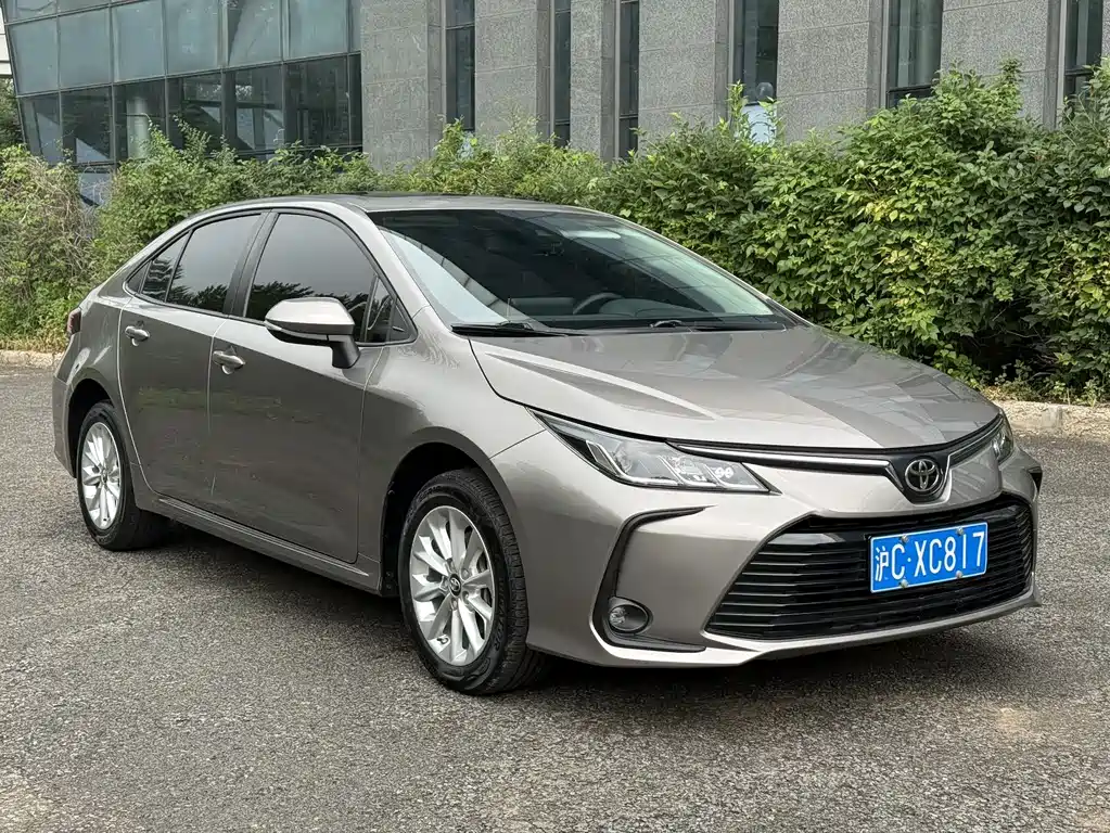 Toyota Corolla — фото 3