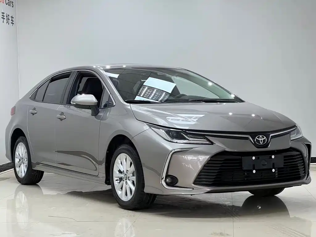 Toyota Corolla — фото 3