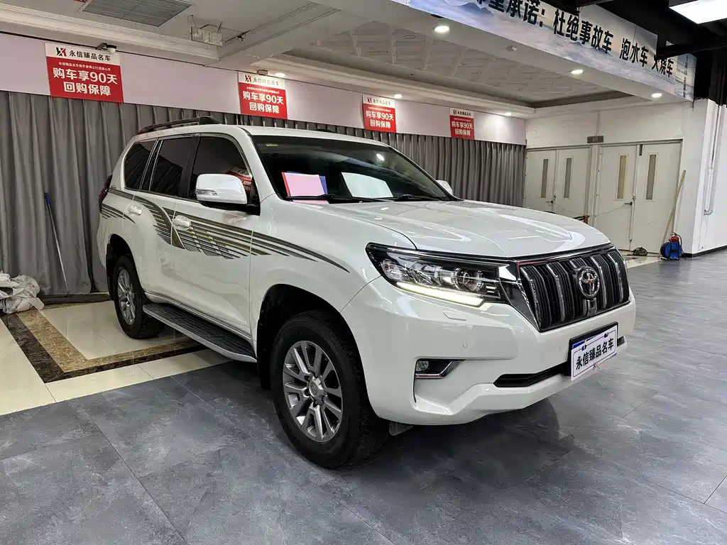 Toyota Prado — фото 3