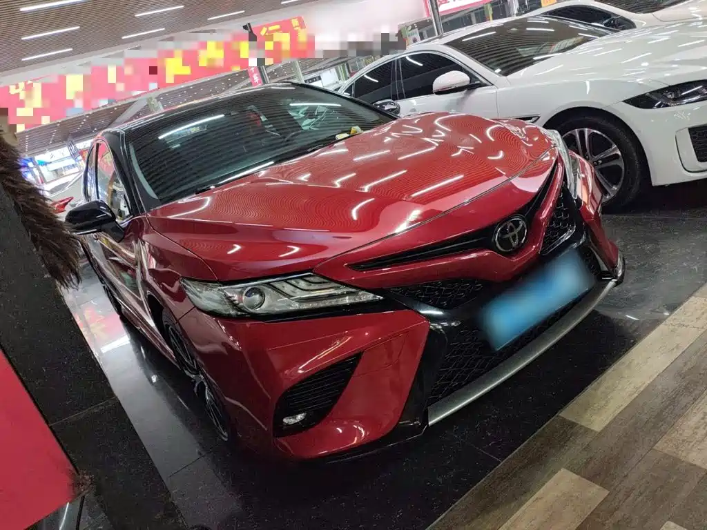 Toyota Camry — фото 22