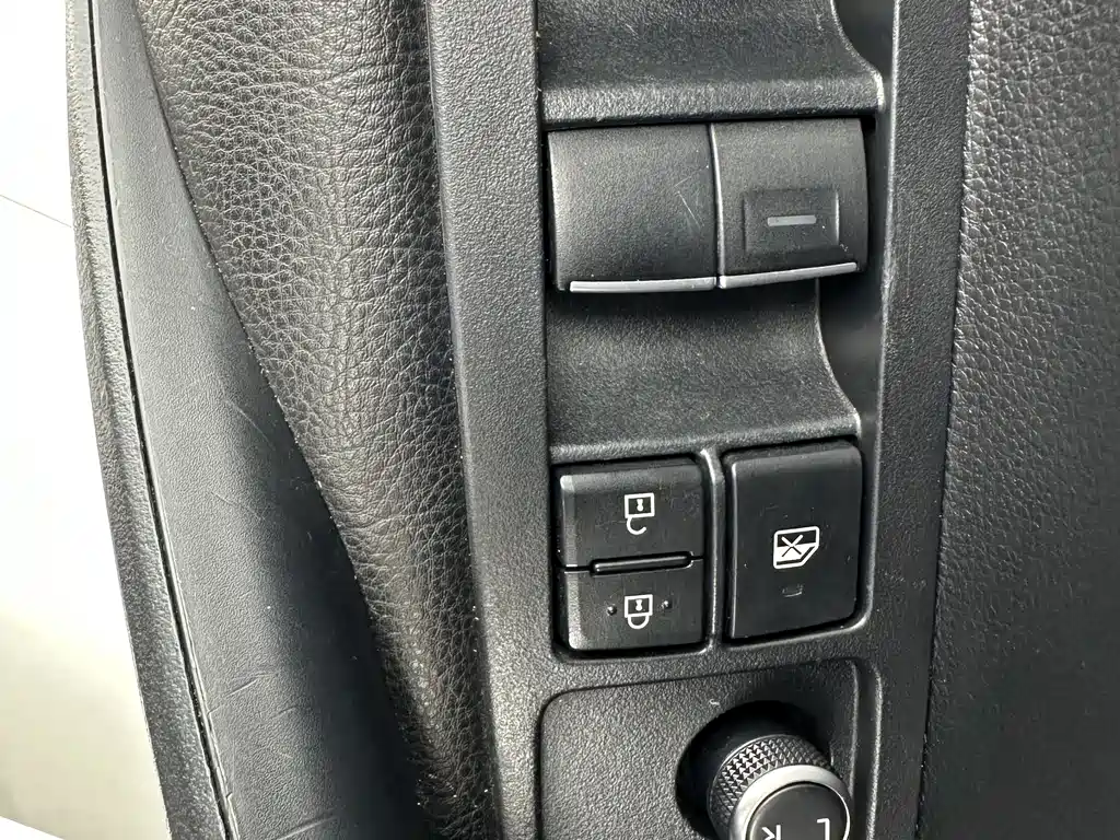 Toyota Corolla — фото 11