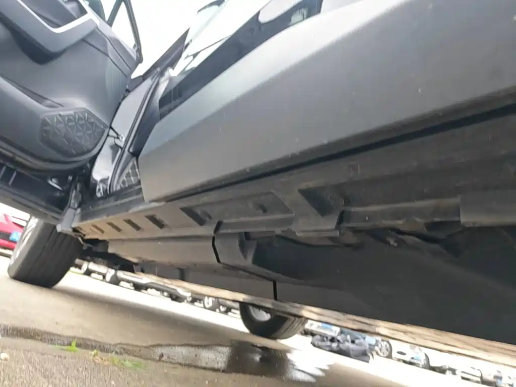 Toyota RAV4 — фото 22
