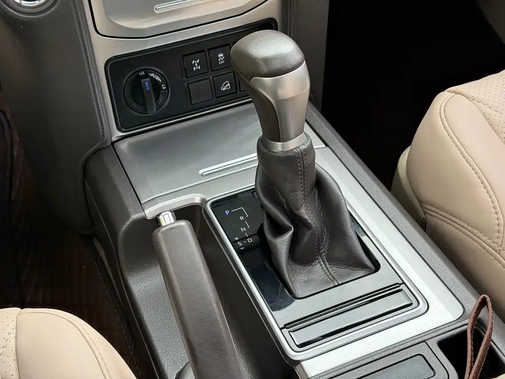 Toyota Prado (Import) — фото 13