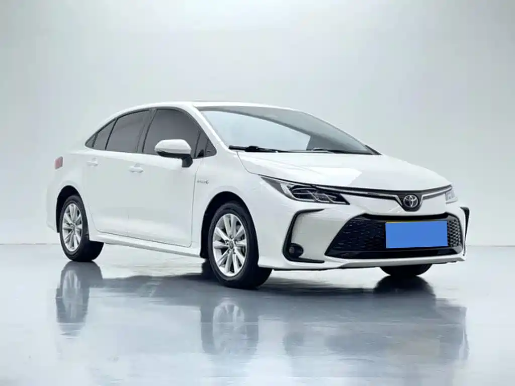 Toyota Corolla — фото 3
