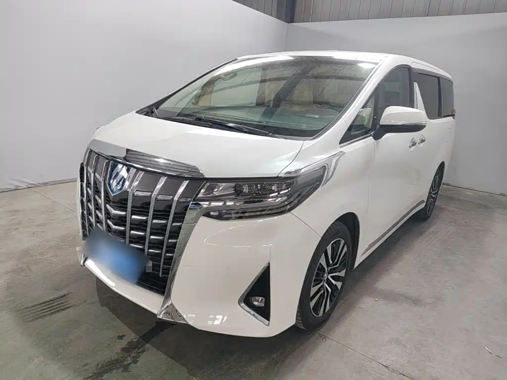 Toyota Alphard — фото 2
