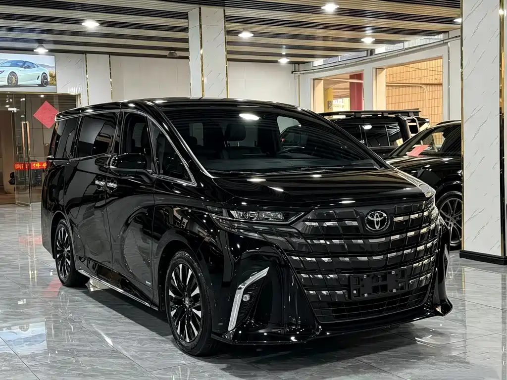 Toyota Alphard — фото 3