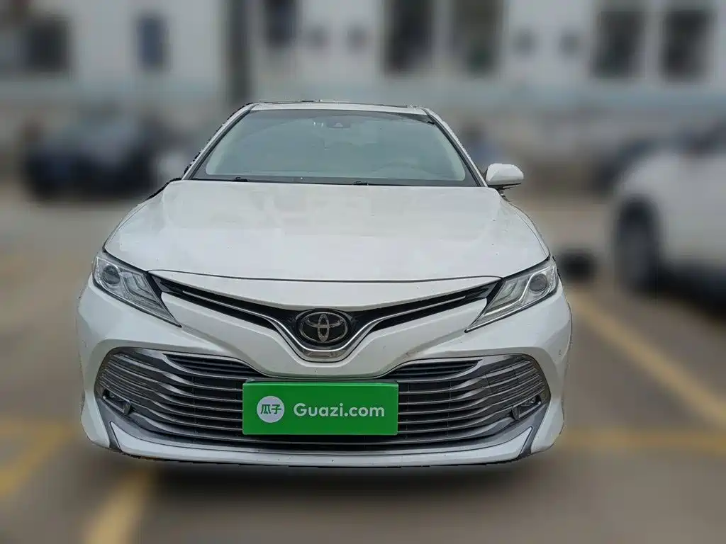 Toyota Camry — фото 24
